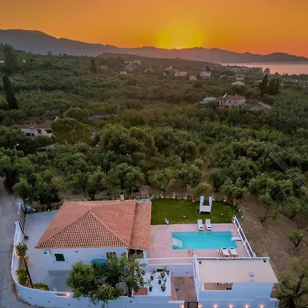 Farao With Private Pool, By Zantewize Willa Kypseli