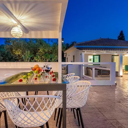 Villa Farao With Private Pool, By Zantewize Kypseli