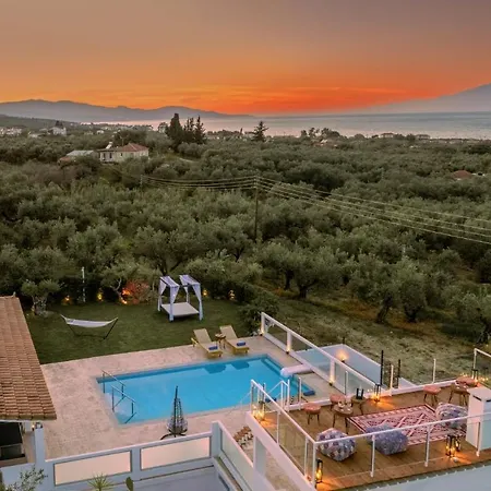 Farao With Private Pool, By Zantewize *