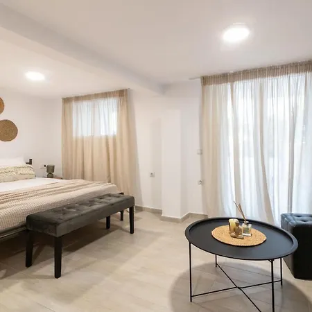 Farao With Private Pool, By Zantewize * Kipszéli